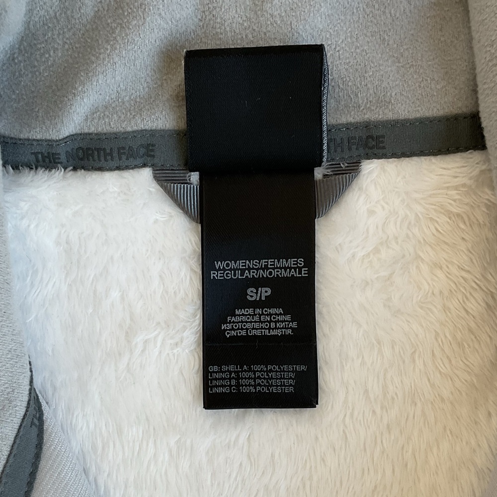 The North Face women’s Osito Jacket - Picture 11 of 14